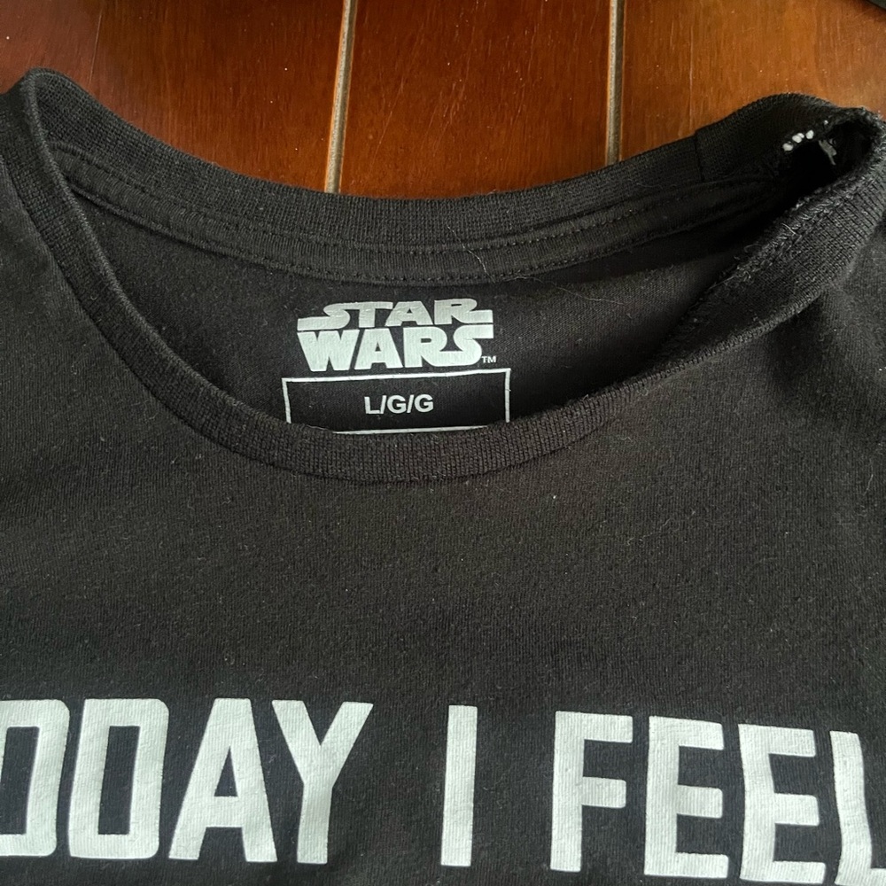 Star Wars Black Graphic T-Shirt nwot - Picture 3 of 3